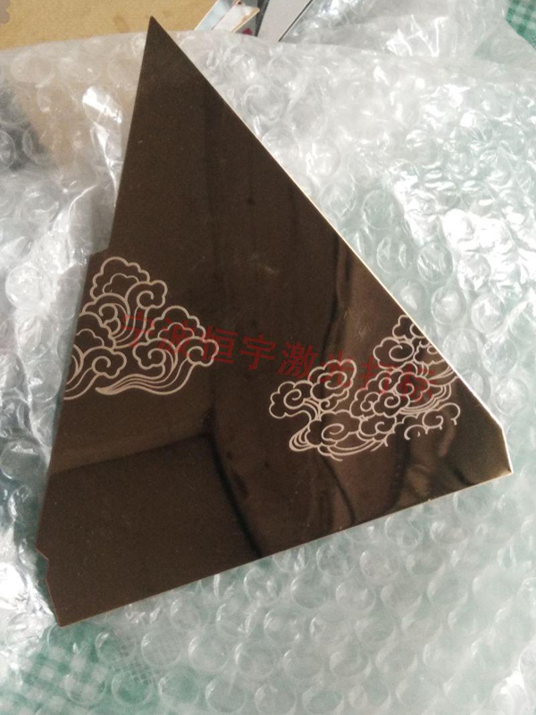 標牌銘牌鐳射打標