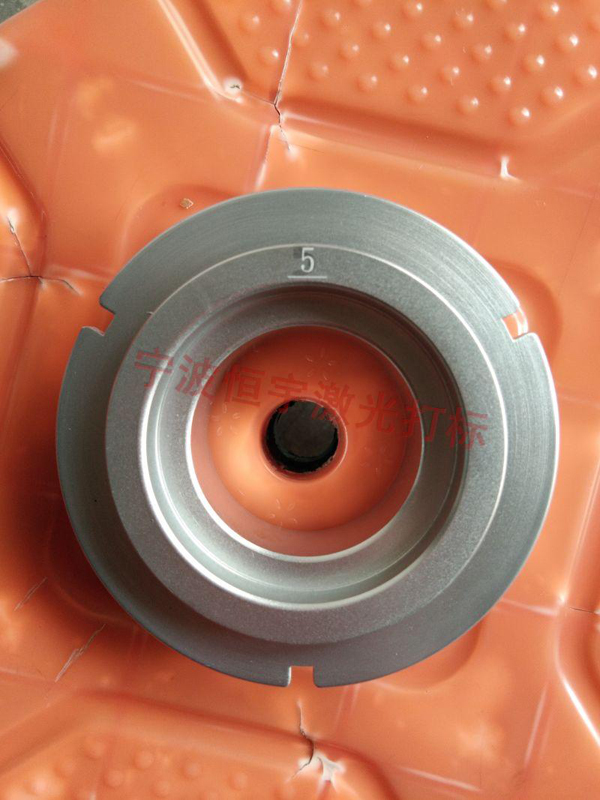 五金產品鐳射打標